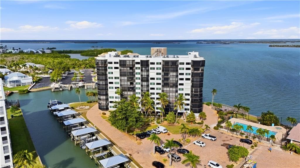 4265 Bay Beach LN 926-42