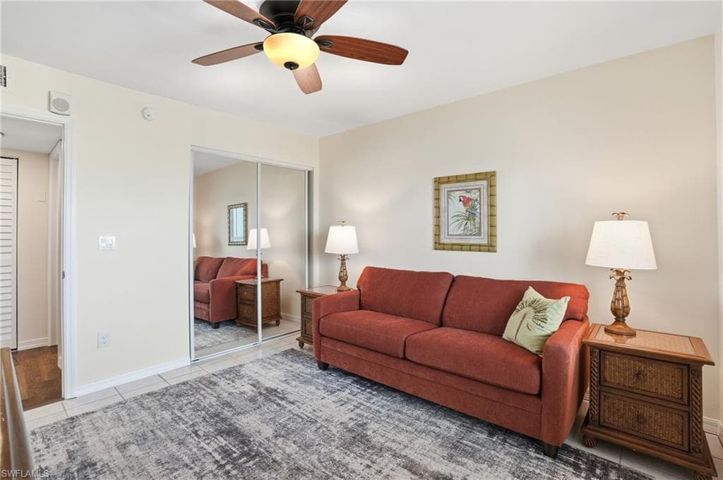 4265 Bay Beach LN 926-29