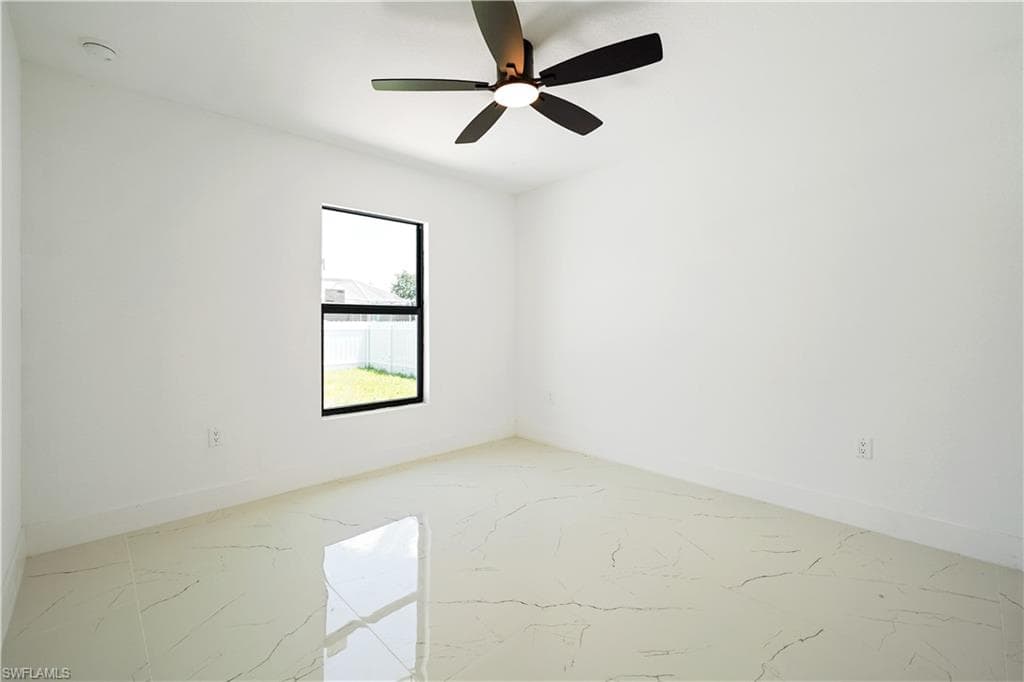 1213 22nd PL-21