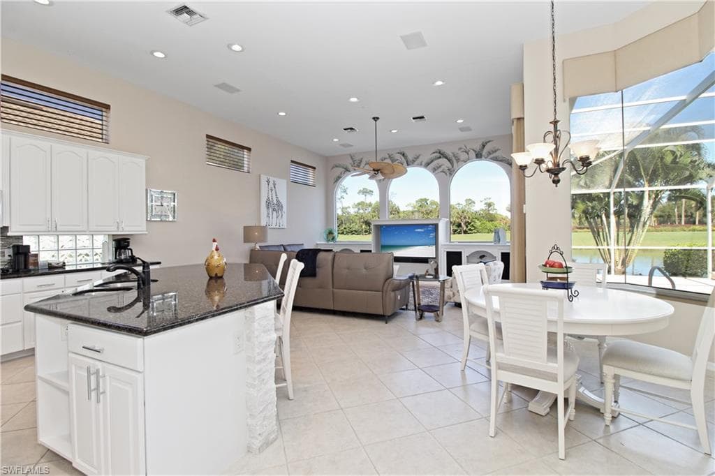 1901 Winding Oaks WAY-18