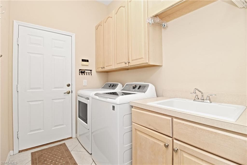 1901 Winding Oaks WAY-19