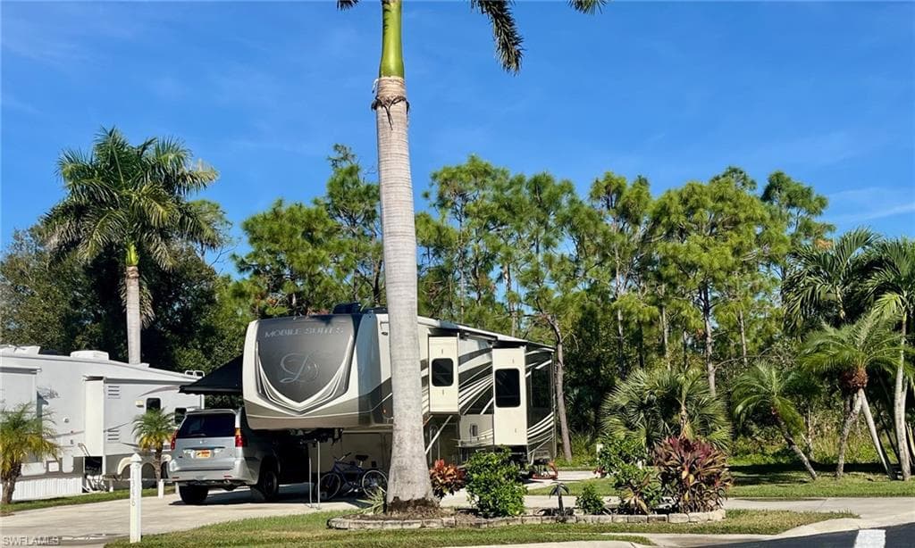 1348 Diamond Lake CIR-3