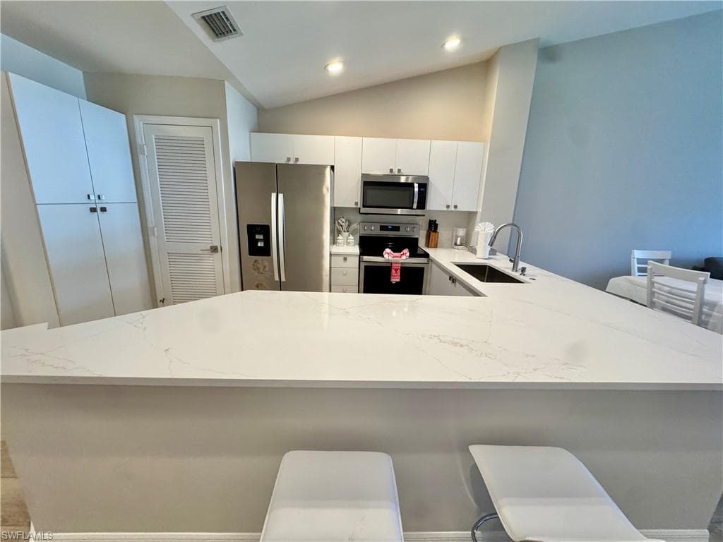 5045 Cedar Springs DR 203-14