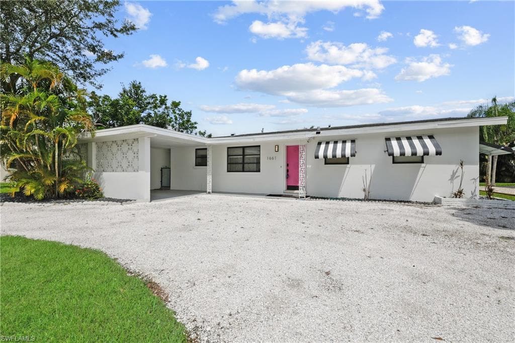 1661 Coronado RD-2