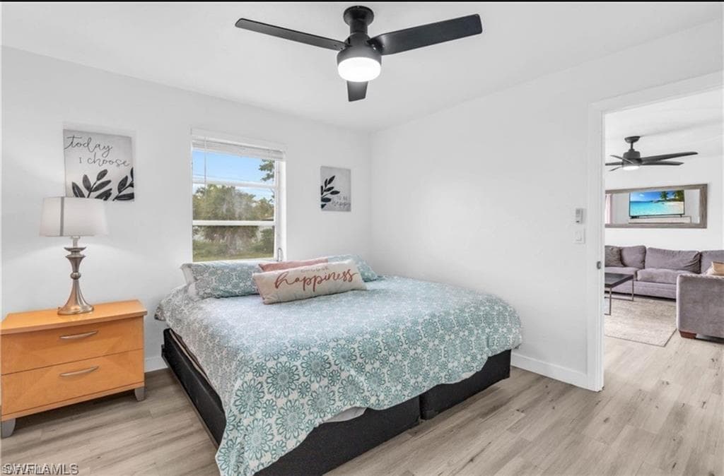 1661 Coronado RD-42
