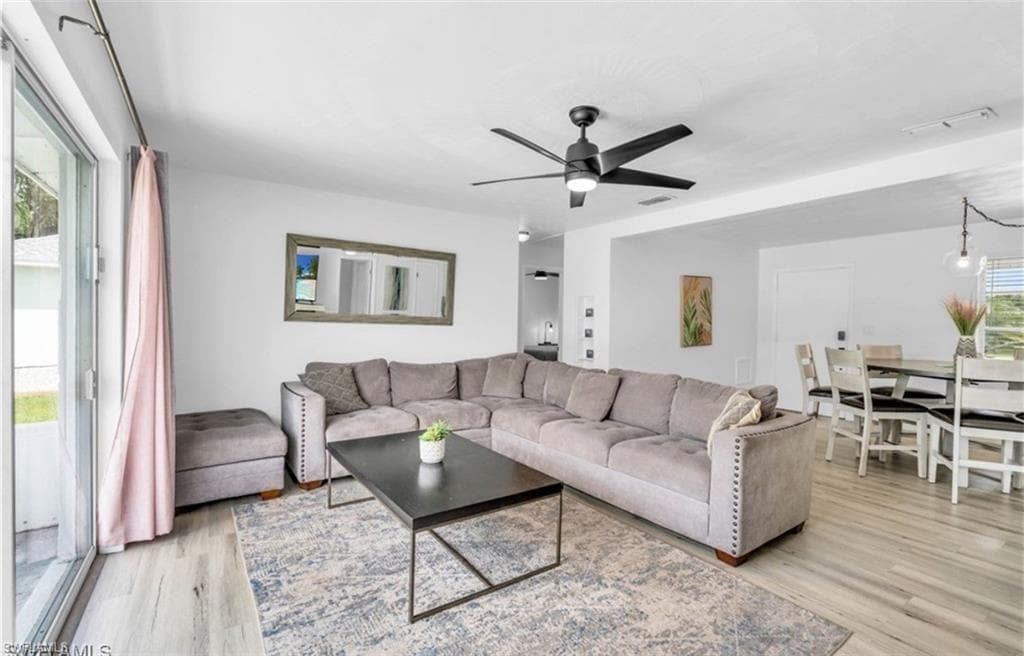 1661 Coronado RD-34