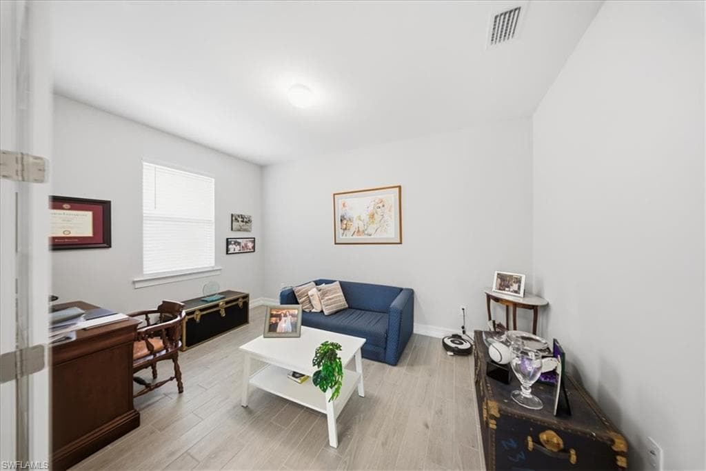 1074 Enbrook LOOP-7