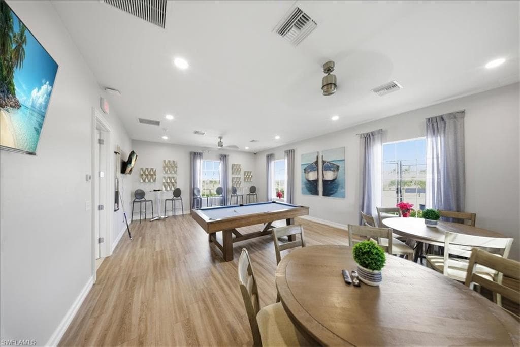 1074 Enbrook LOOP-30