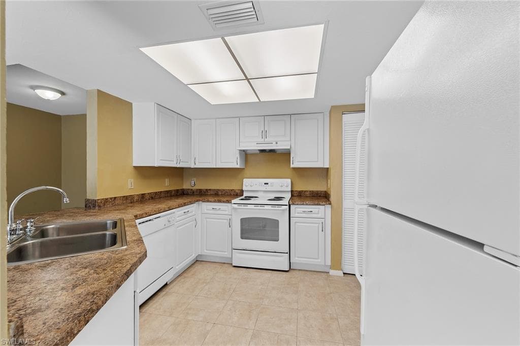 3170 Seasons WAY 807-8
