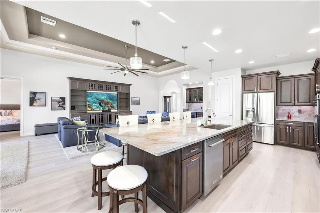 23273 Salinas WAY-12