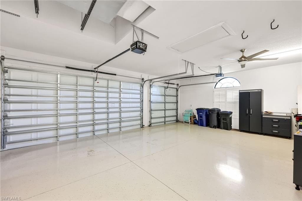 23273 Salinas WAY-30