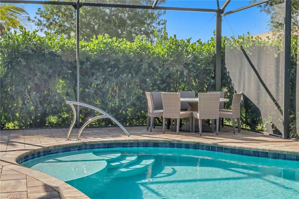 23273 Salinas WAY-40