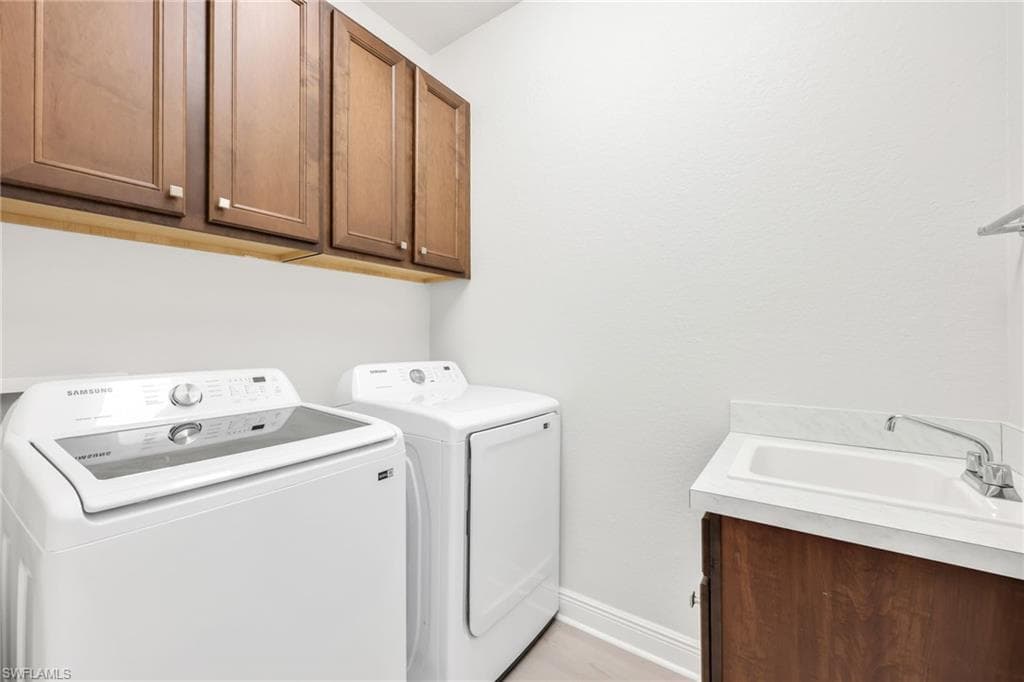23273 Salinas WAY-29