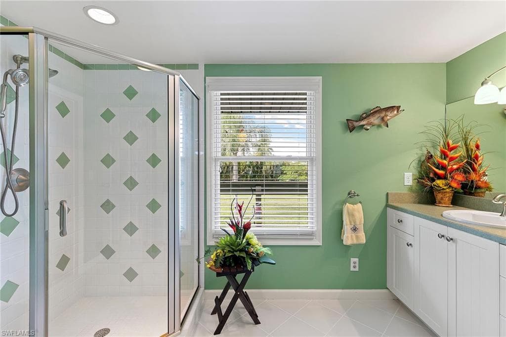 611 Palm AVE H36-23