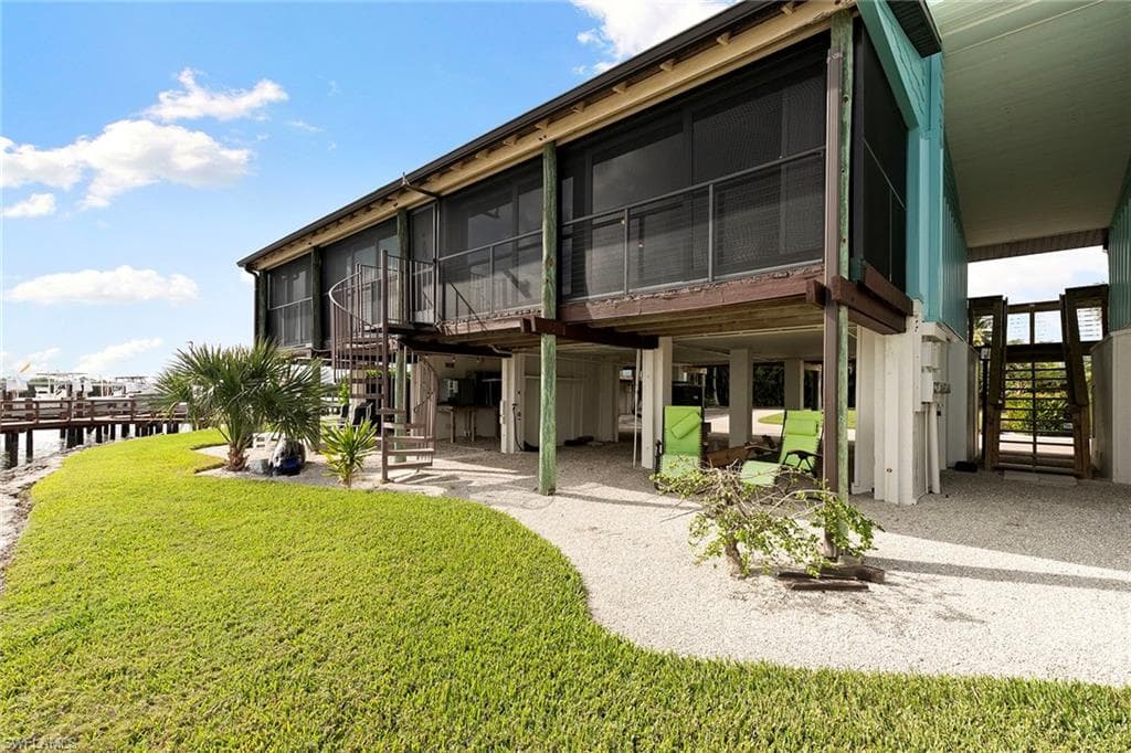 611 Palm AVE H36-28