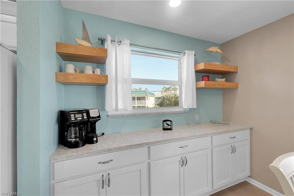 827 E Gulf DR K8-12