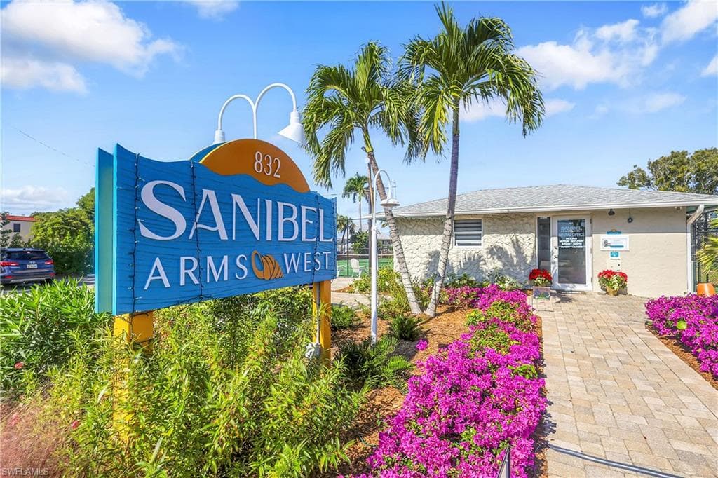 827 E Gulf DR K8-33