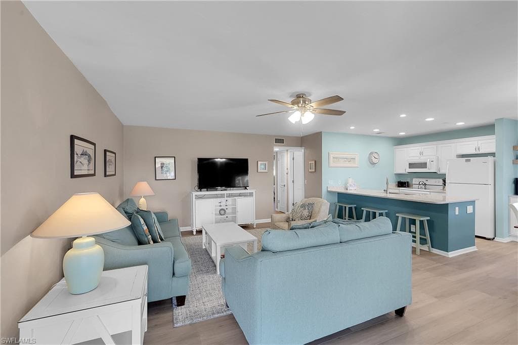 827 E Gulf DR K8-8