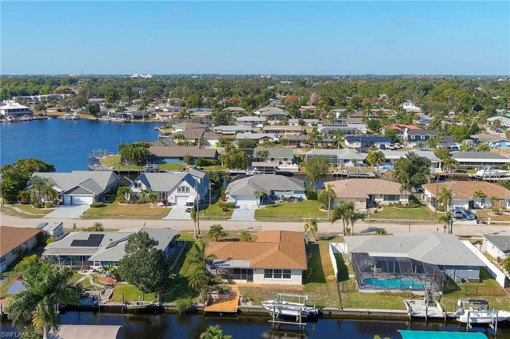 4548 Gulf AVE-37