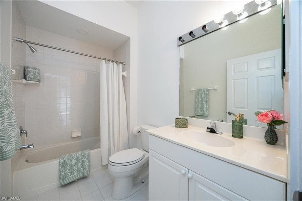 1144 Egrets Walk CIR 202-22