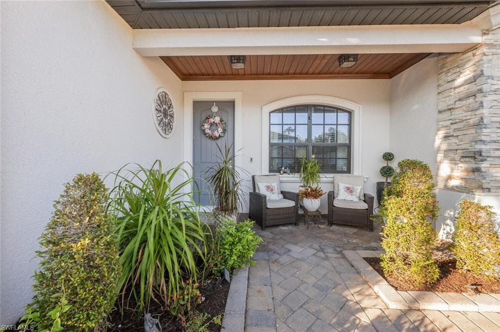 2115 Antigua LN-6