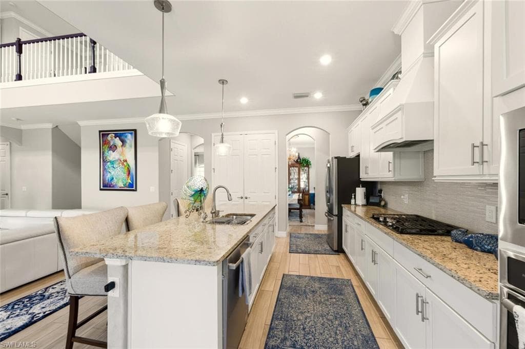 2115 Antigua LN-16