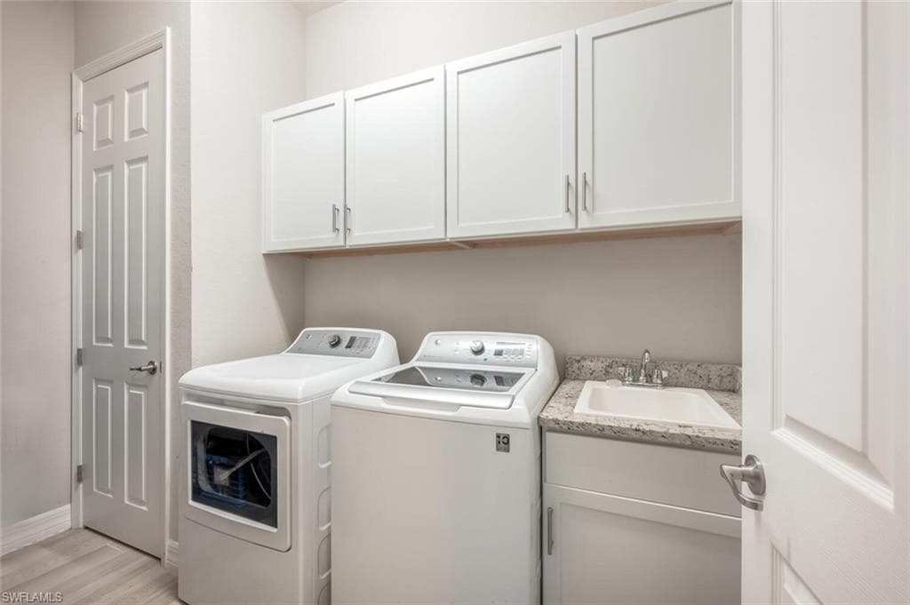 2115 Antigua LN-37