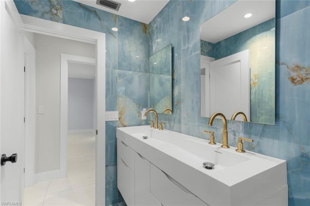 9455 Coventry CT-28