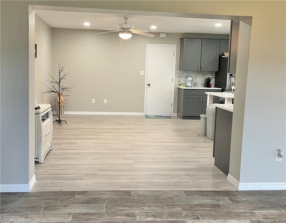 1254 Hazeltine DR-17