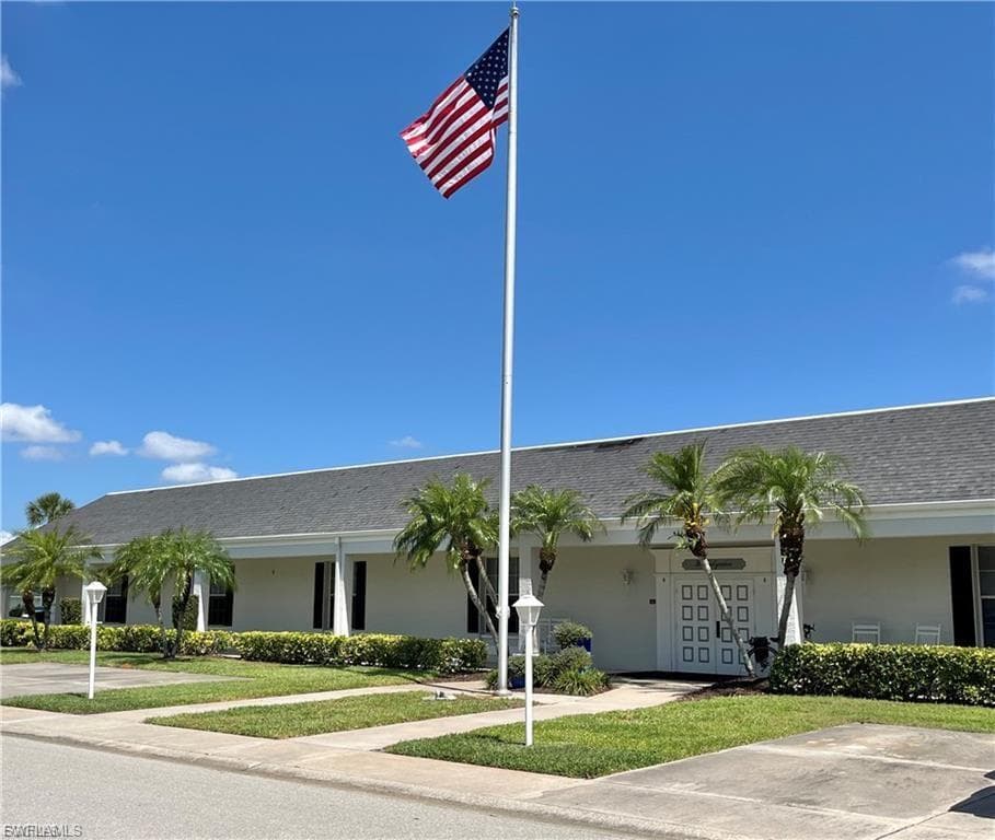 1254 Hazeltine DR-39