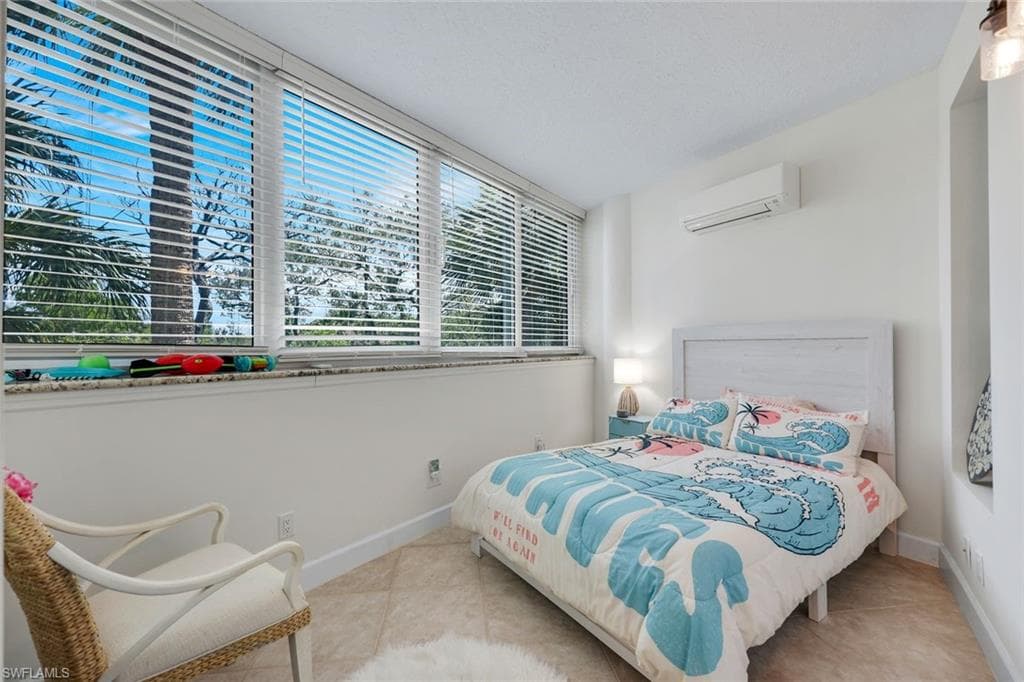 315 DUNES BLVD T-01-15