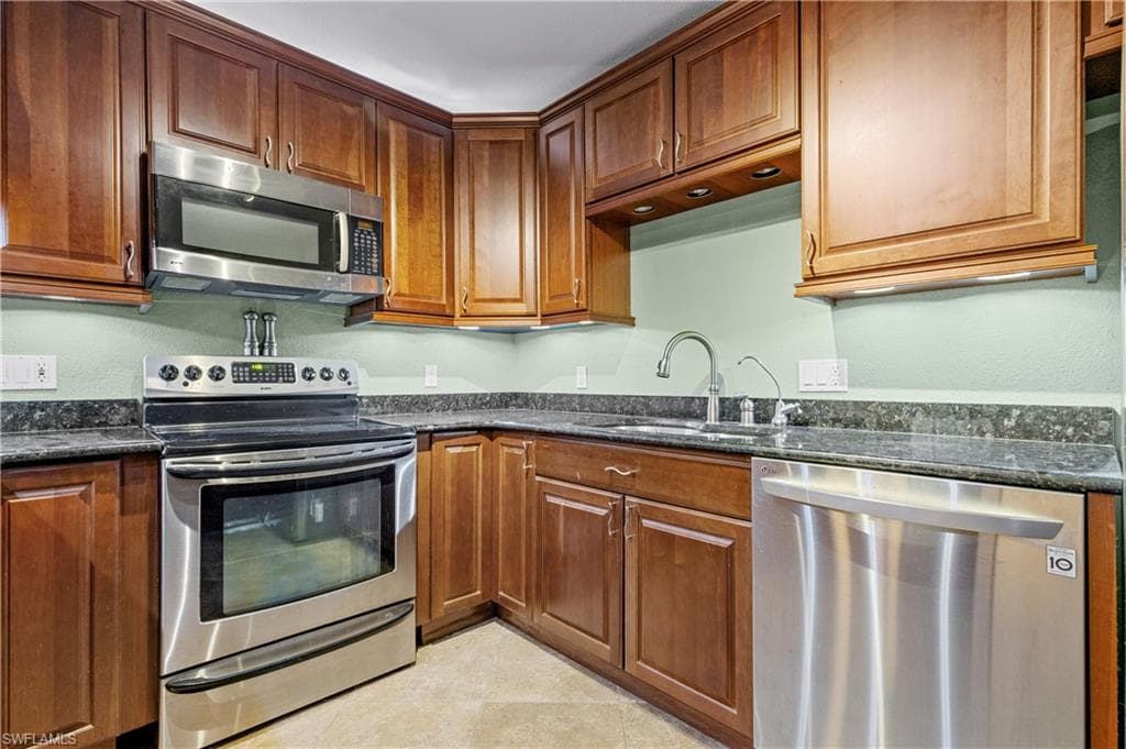 1702 Park Meadows DR 1-10