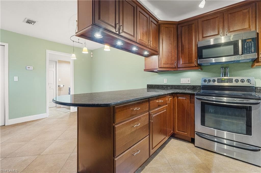1702 Park Meadows DR 1-11