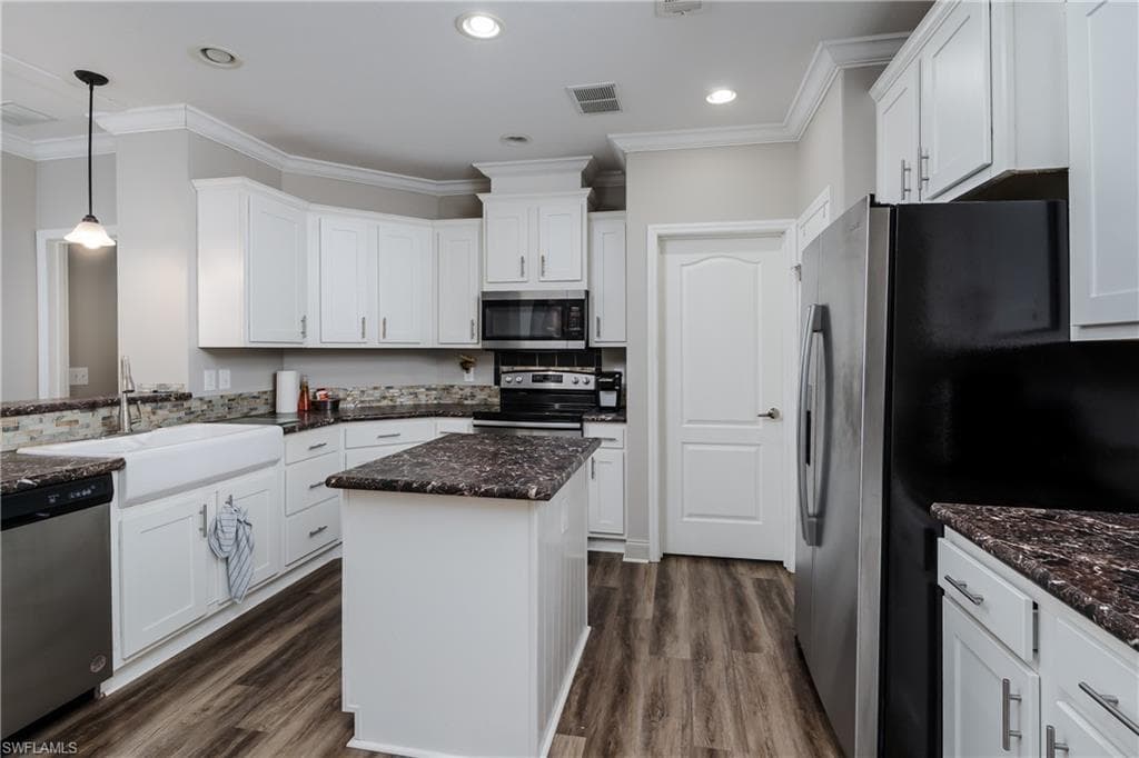 104 Rookery RD-8