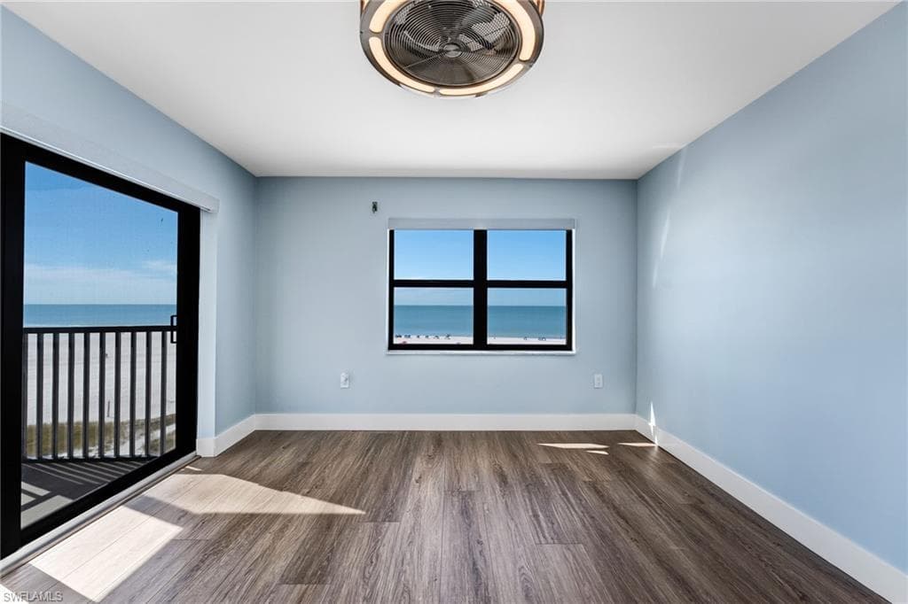 6612 Estero BLVD 703-32