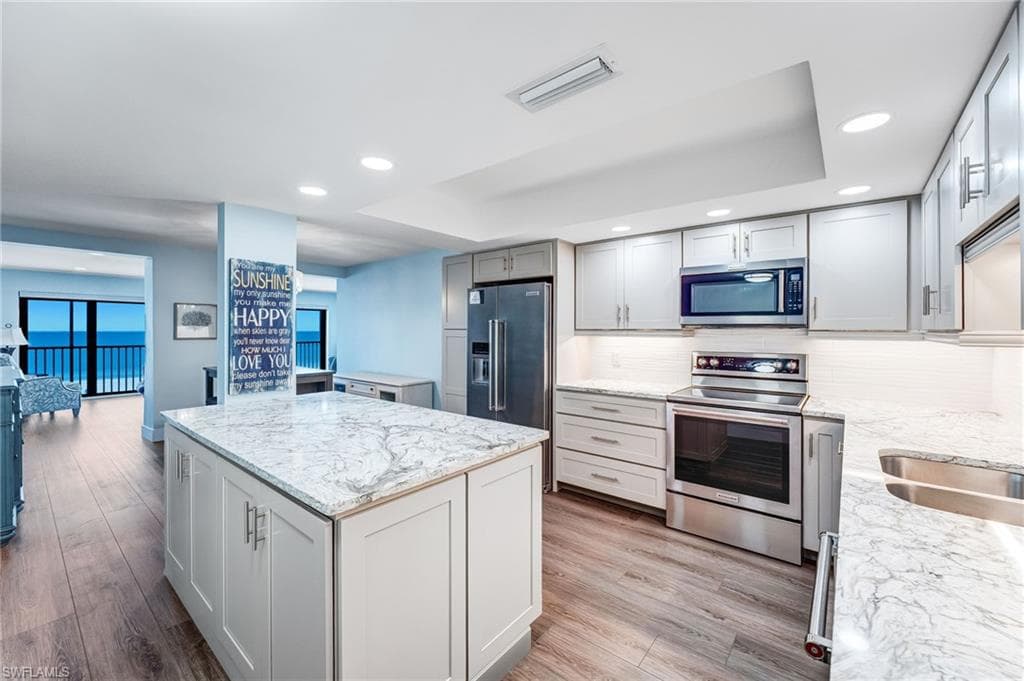 6612 Estero BLVD 703-24