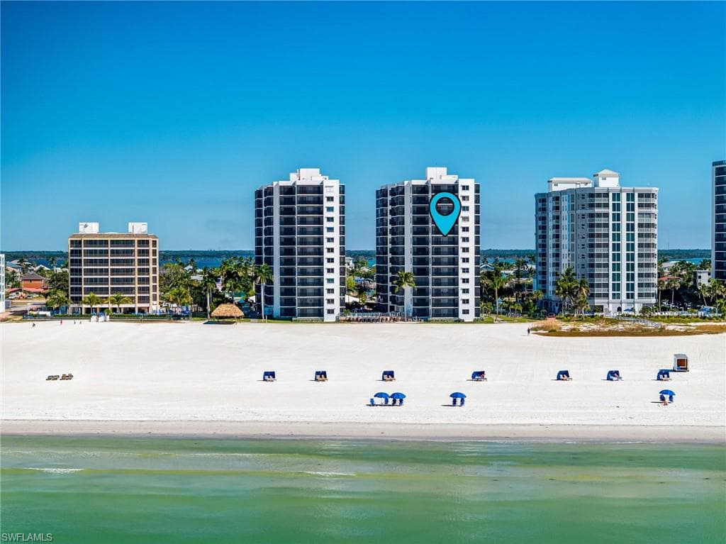 6612 Estero BLVD 703-4