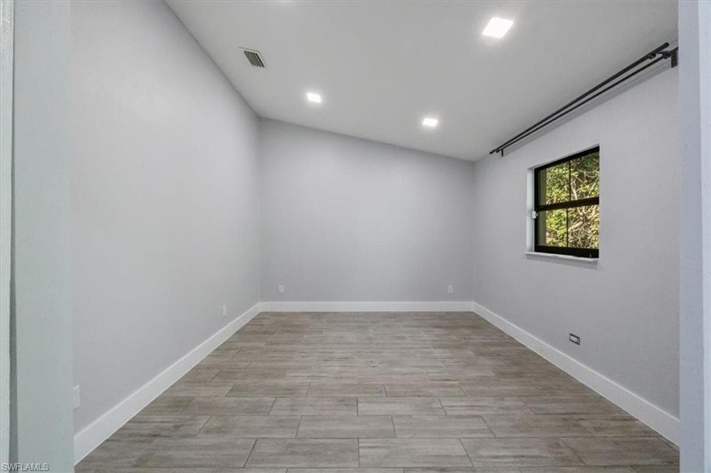 6161 Waxmyrtle WAY-19