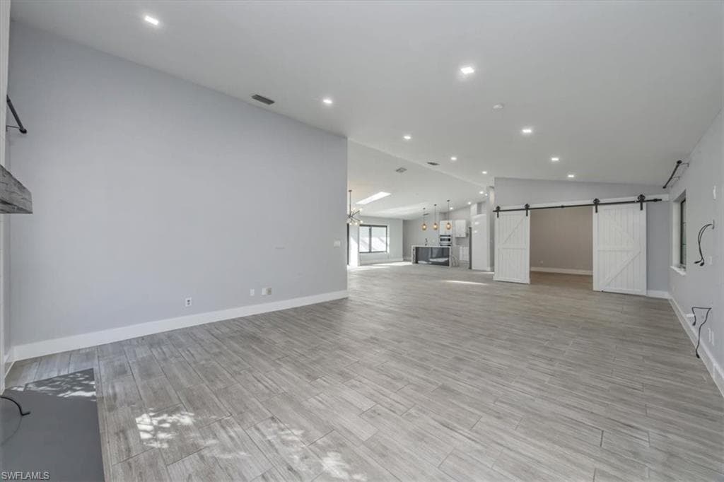 6161 Waxmyrtle WAY-4