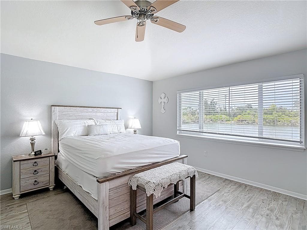 13140 Broadhurst LOOP 306-22