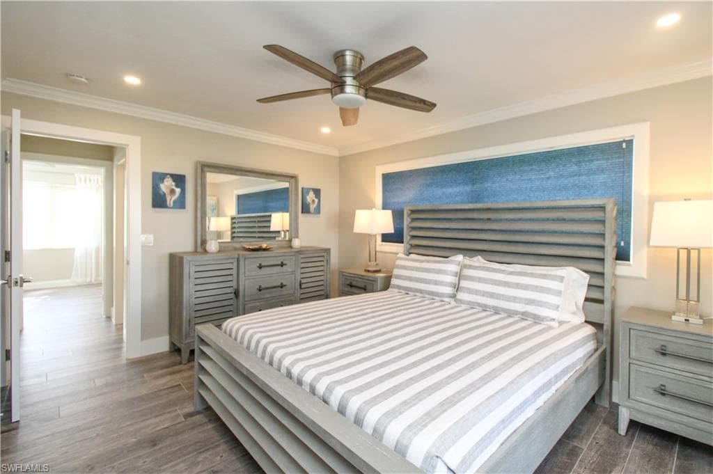 1353 Pelican AVE-28