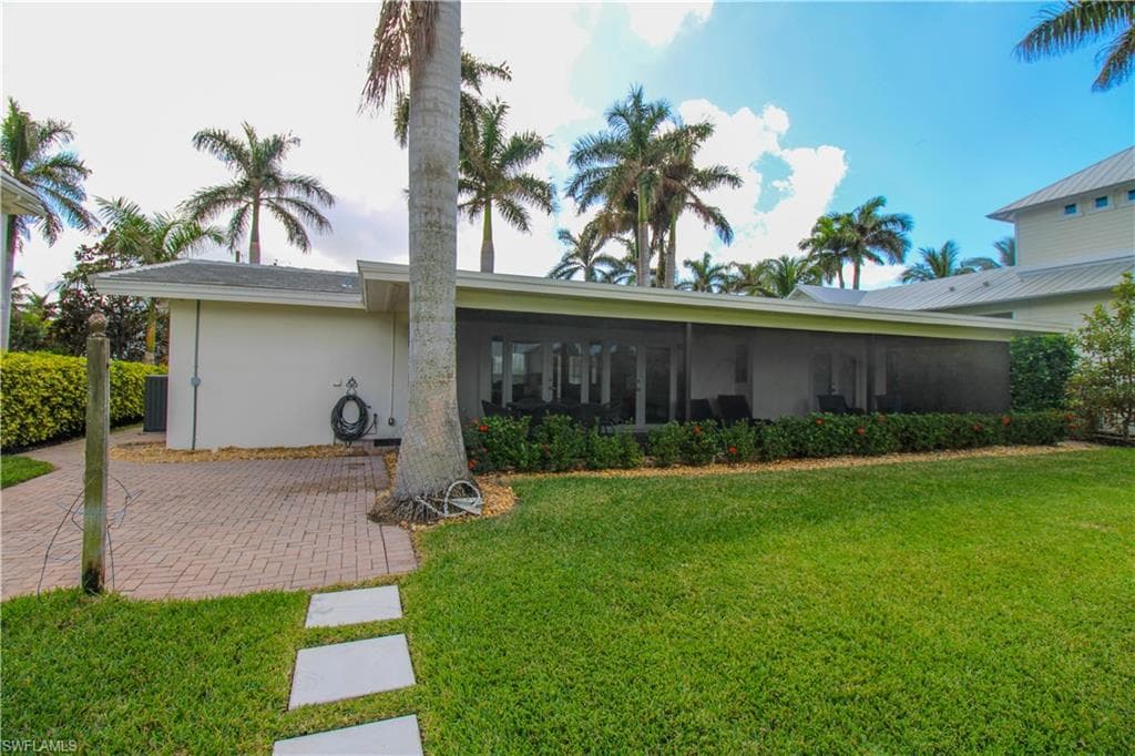 1353 Pelican AVE-5