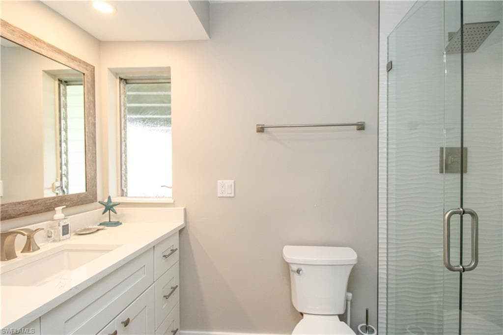 1353 Pelican AVE-38