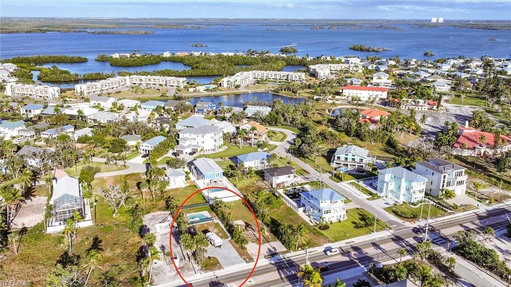 5863 Estero BLVD-10
