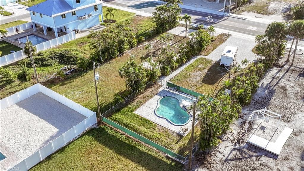 5863 Estero BLVD-11