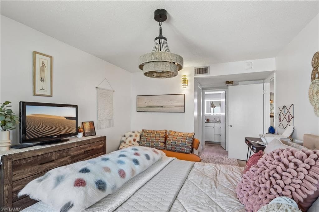 7400 Estero BLVD 315-16