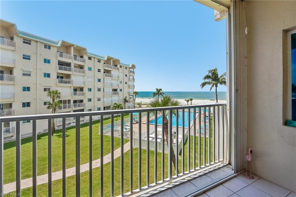 7400 Estero BLVD 315-24