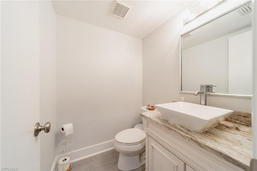 820 Meadowland DR D-15