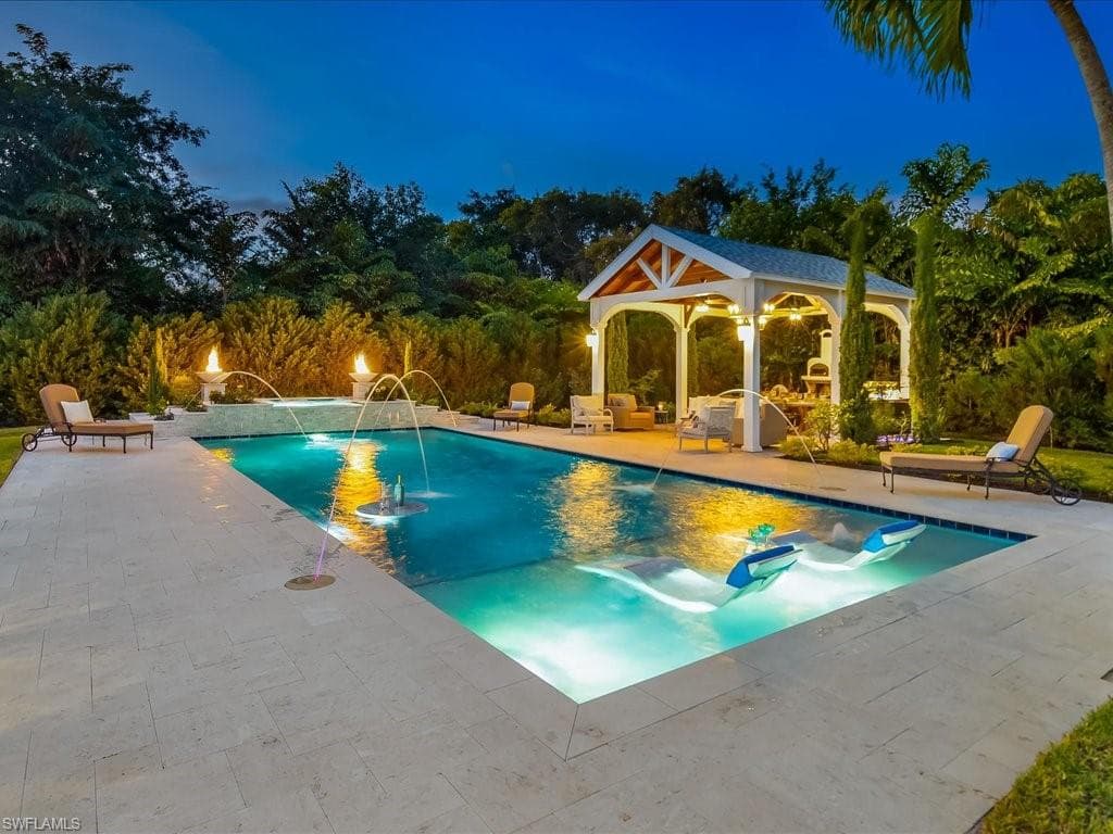 624 Ridge DR-2