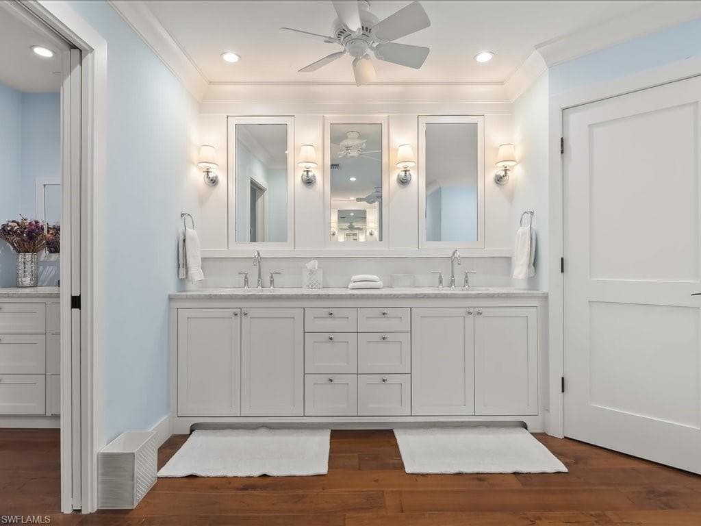 624 Ridge DR-26